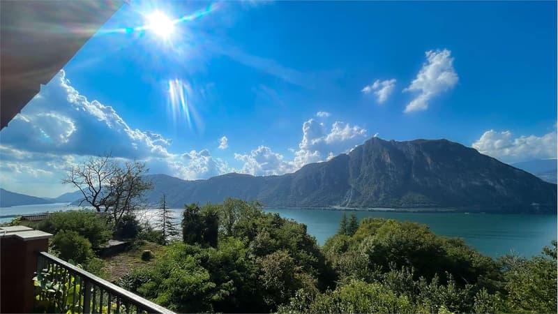 Prestigious Apartment with Breathtaking Lake View (2)