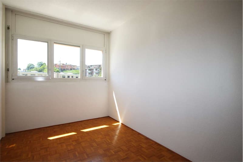 Balerna: appartement lumineux 3,5 pièces avec vue ouverte (7)
