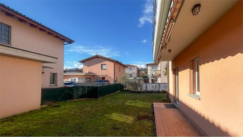 STABIO: SINGLE-FAMILY HOUSE WITH GARDEN AND SPACIOUS AREAS (13)