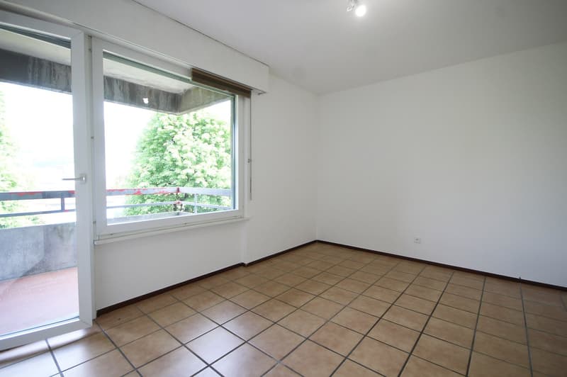 Chiasso: geräumige 5.5-Zimmer-Wohnung mit Balkonen (5)