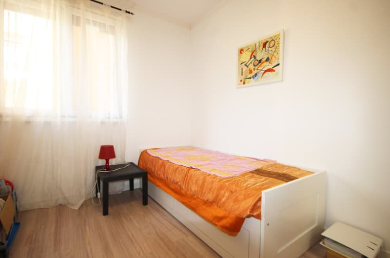 Moderno appartamento 4.5 locali con balcone vivibile a Rivera (4)