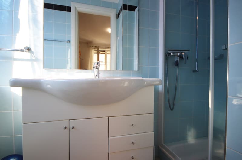 Moderno appartamento 4.5 locali con balcone vivibile a Rivera (6)
