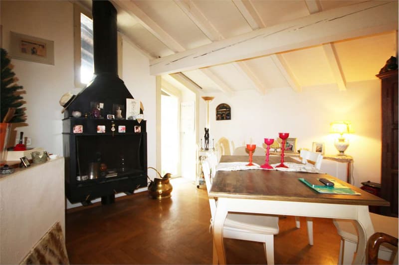 Gentilino: jolie maison de 3,5 pièces dans le noyau du village (2)