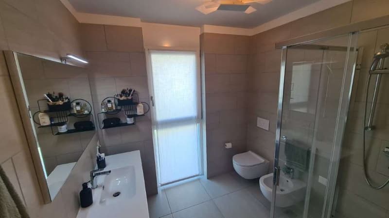 MENDRISIO: GRANDE APPARTEMENT 2.5 PIÈCES AVEC VERANDA ET JARDIN (7)