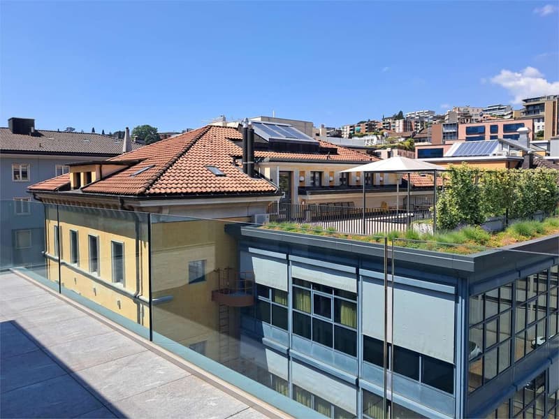Lugano centre: bureau de 2,5 pièces avec grande terrasse (6)