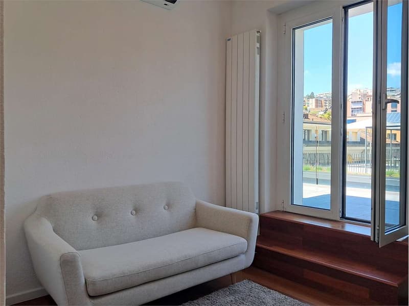 Lugano centre: bureau de 2,5 pièces avec grande terrasse (3)