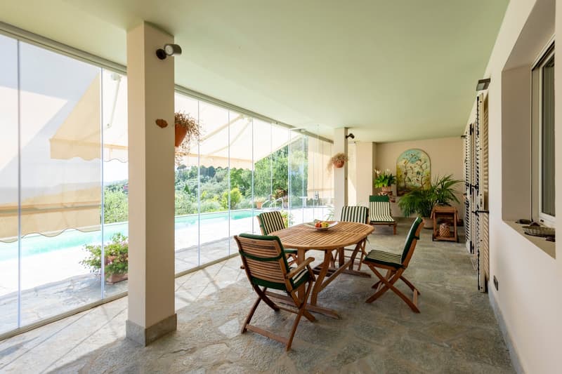 Varazze (ITALIA): elegant villa with a swimming pool, garden, olive grove and garage (10)