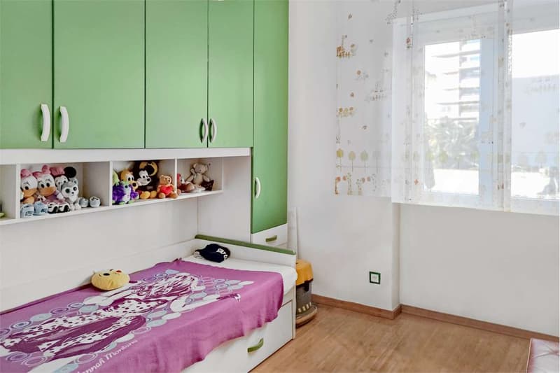 Massagno: 4.5-room apartment near the station (9)