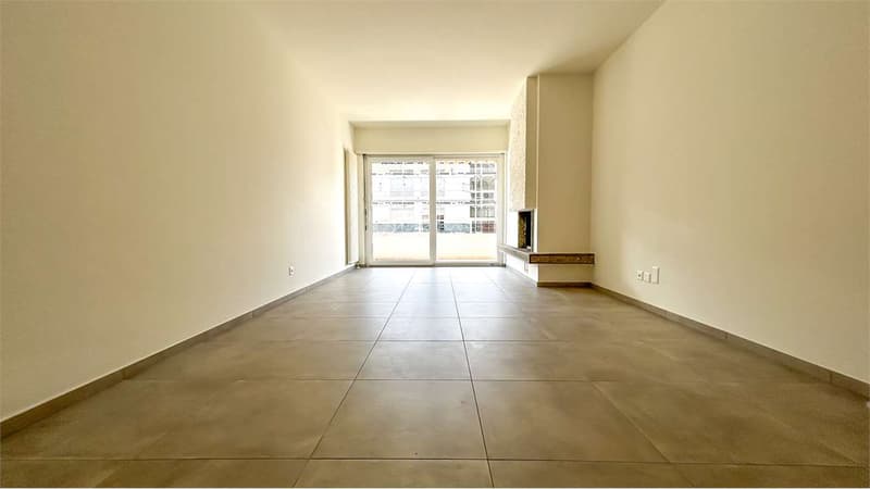 Geräumige 3.5-Zimmer-Wohnung in Cassarate (3)