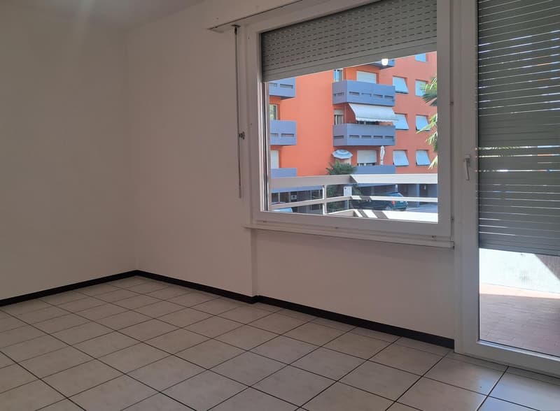 Chiasso: geräumige 5.5-Zimmer-Wohnung mit Balkonen (8)