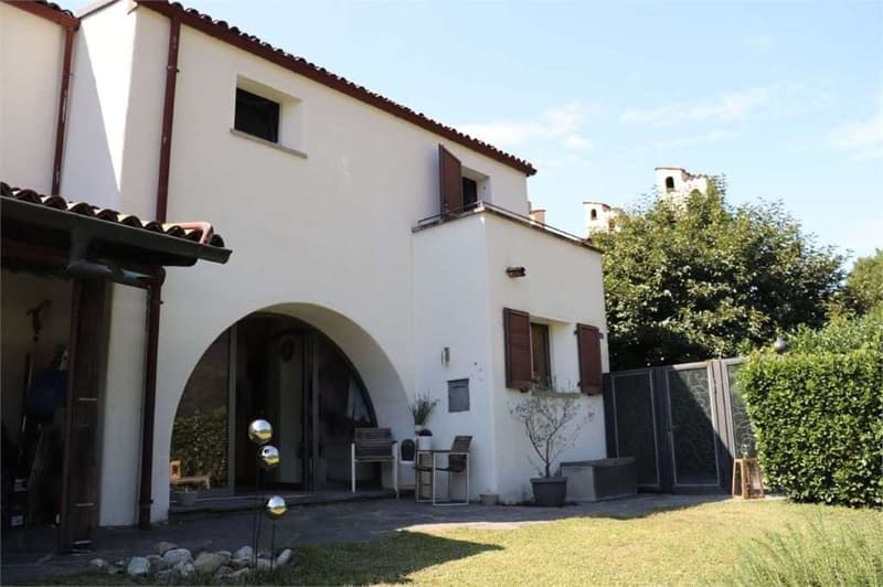 RIVA SAN VITALE: CHARMING 5.5-ROOM HOUSE WITH GARDEN (2)