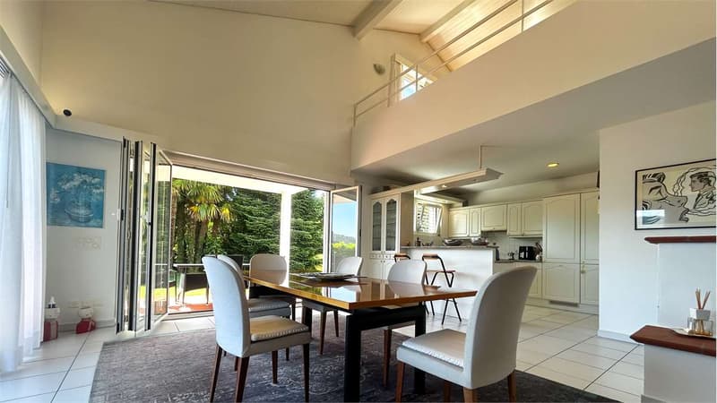 Villa exclusive avec jardin et vue dégagée (5)