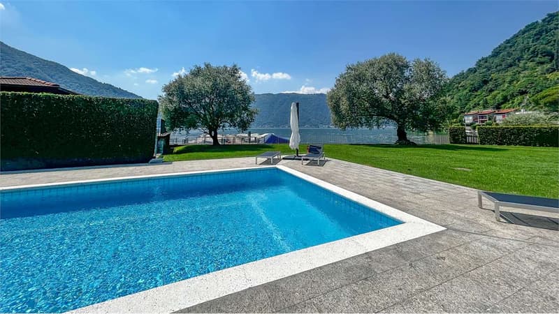 EXCLUSIVE SECONDARY VILLA WITH DIRECT ACCESS TO THE LAKE (1)