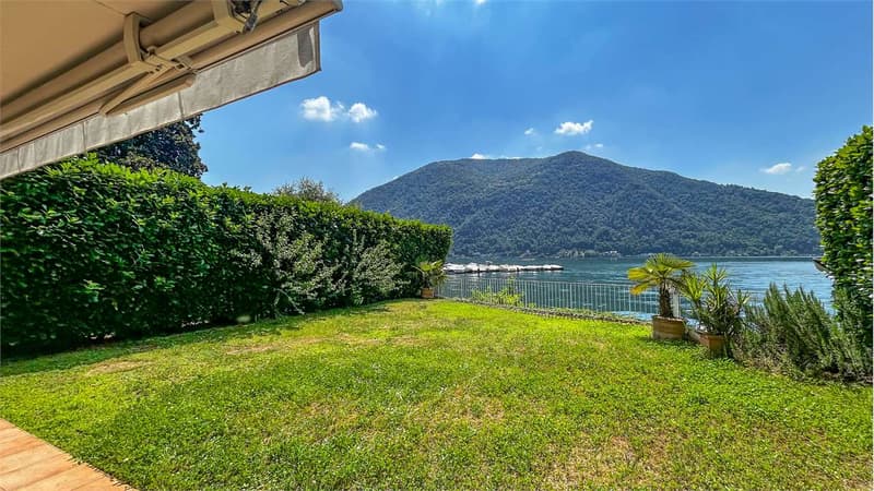 EXCLUSIVE SECONDARY VILLA WITH DIRECT ACCESS TO THE LAKE (3)