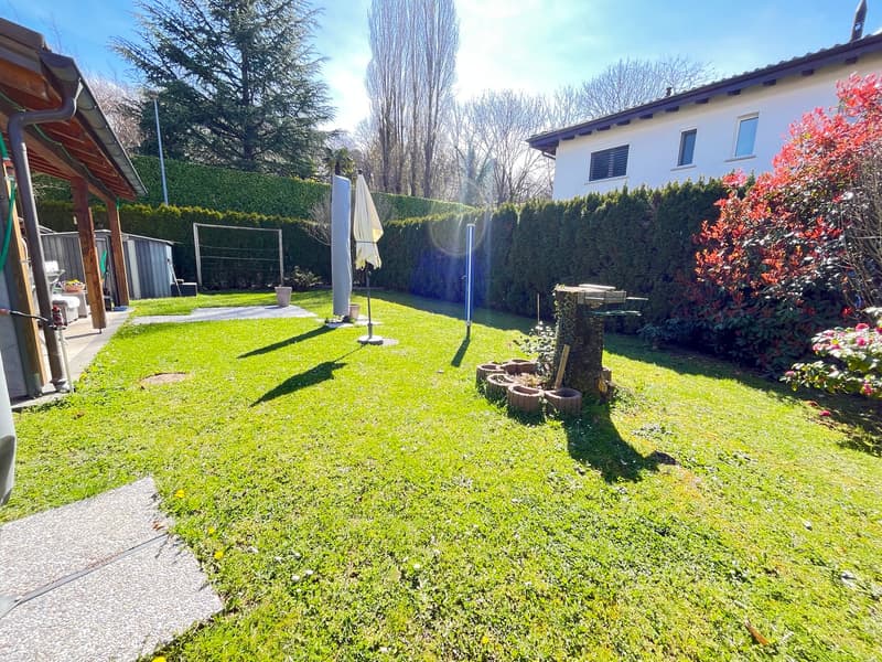 Montagnola: maison unifamiliale avec jardin (2)