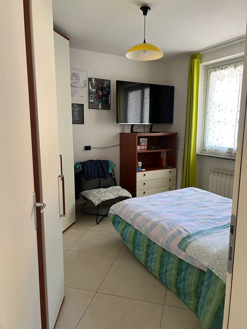 PONTE TRESA (ITA)  : ELEGANTE VILLA CON GIARDINO (16)