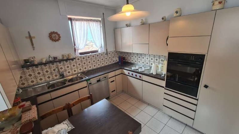 CAMPIONE D'ITALIA: HELLES 4.5 ZIMMERWOHNUNG IM ZENTRUM (7)