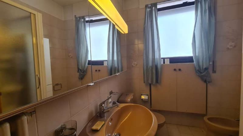 CAMPIONE D'ITALIA: HELLES 4.5 ZIMMERWOHNUNG IM ZENTRUM (9)