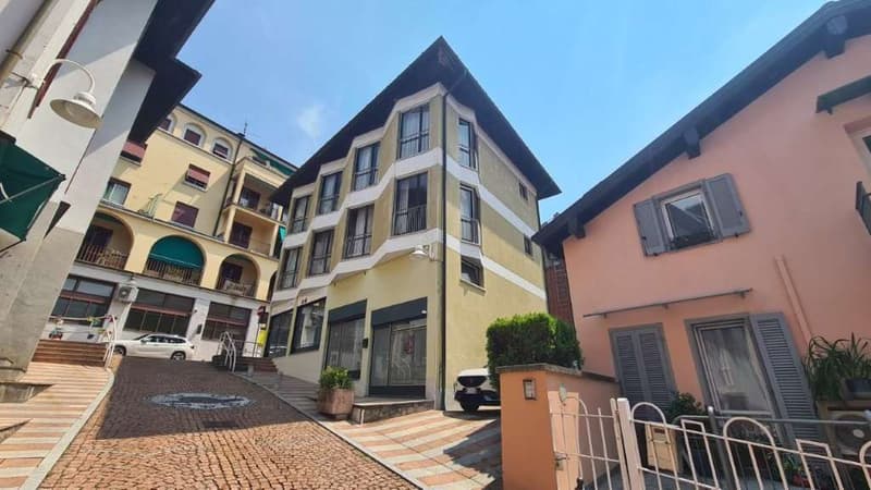 CAMPIONE D'ITALIA: HELLES 4.5 ZIMMERWOHNUNG IM ZENTRUM (1)