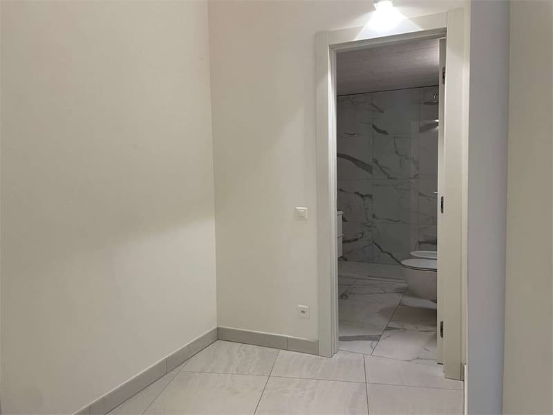 Gentilino: elegantes Apartment mit 2.5 Zimmern und bewohnbarem Dachboden (6)