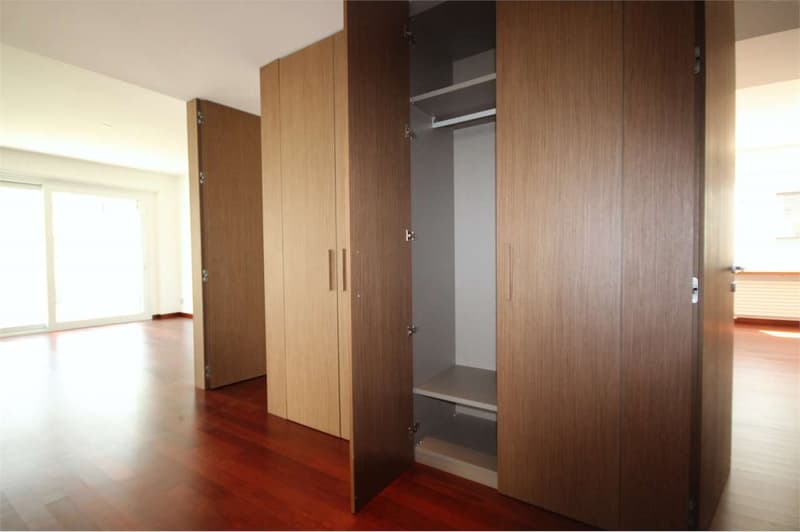 Lugano: elegantes und modernes 4,5-Zimmer-Apartment im Zentrum (11)