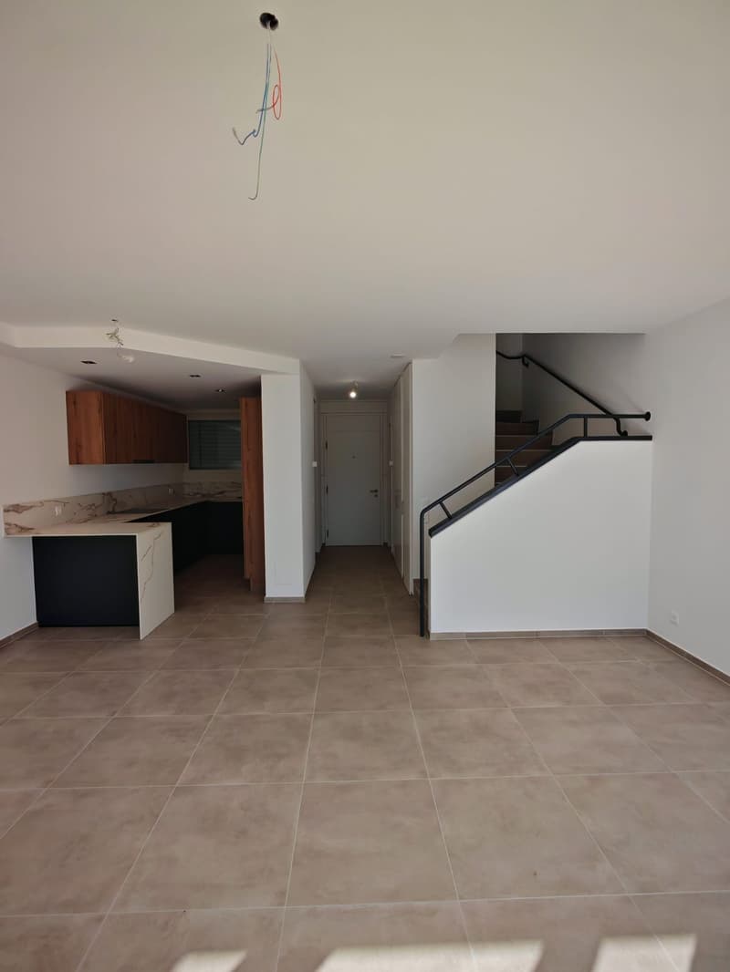 Stilvolle, renovierte Duplex-Wohnung mit Garten – 3 Schlafzimmer – Zweitwohnsitz möglich (12)