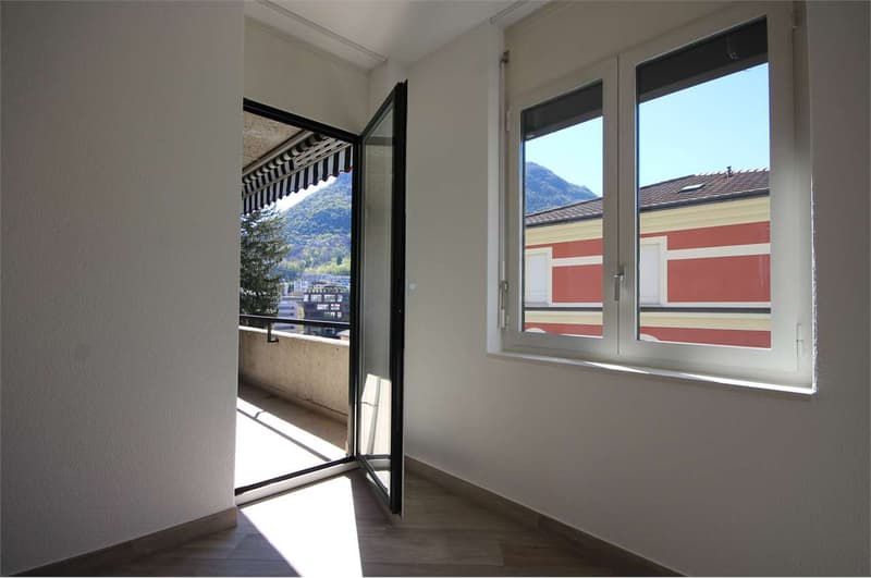 Lugano: ristrutturato appartamento di 3,5 locali con terrazza (2)