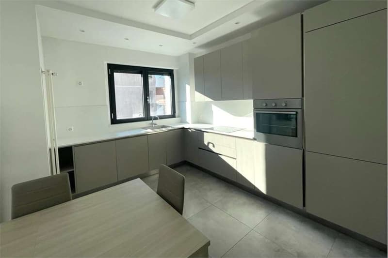Lugano: recent 4.5-room attic apartment newly furnished (4)