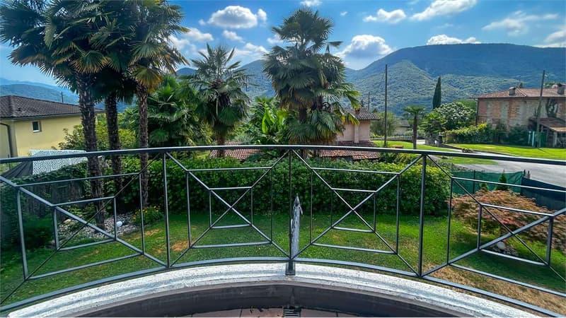 CASA UNIFAMILIARE IMMERSA NEL VERDE A MONTEGGIO (10)