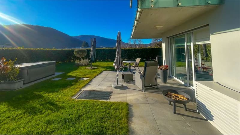 LUMINOSO APPARTAMENTO 3,5 LOCALI CON GIARDINO (2)