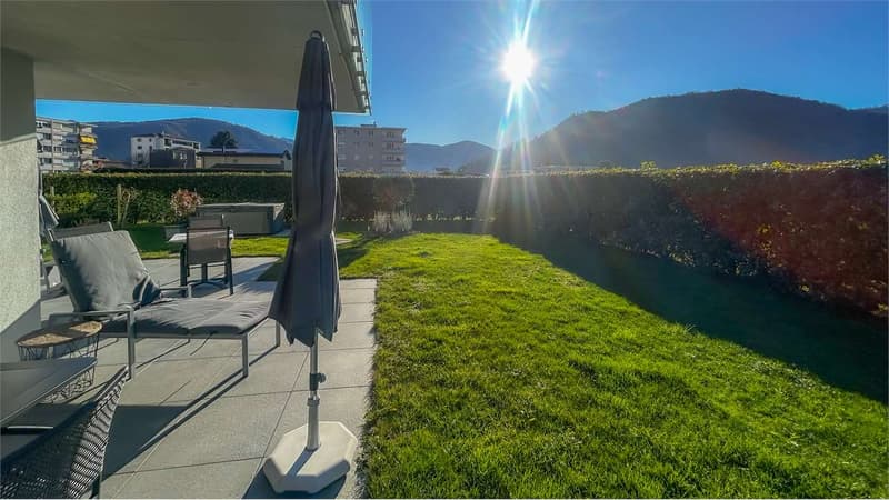 LUMINOSO APPARTAMENTO 3,5 LOCALI CON GIARDINO (3)