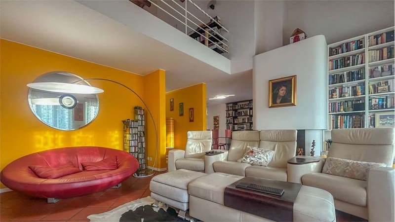 ELEGANTE VILLA CON GIARDINO IN ZONA STRATEGICA (1)