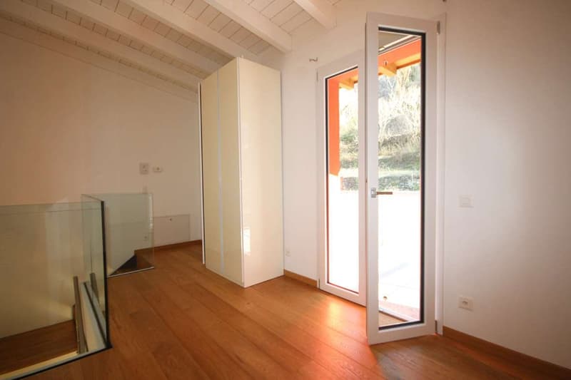 Mendrisio-Capolago: moderno 2,5 loc. duplex nel nucleo (6)