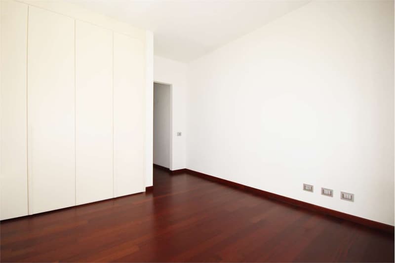 Lugano: elegante e moderno appartamento di 4,5 locali in centro (7)