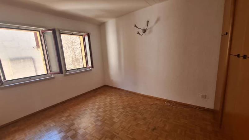 MORCOTE: GRAZIOSO 2.5 LOC. IN ZONA LUNGOLAGO (9)