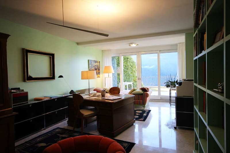 Spazioso appartamento vista lago con giardino in condominio con piscin (5)