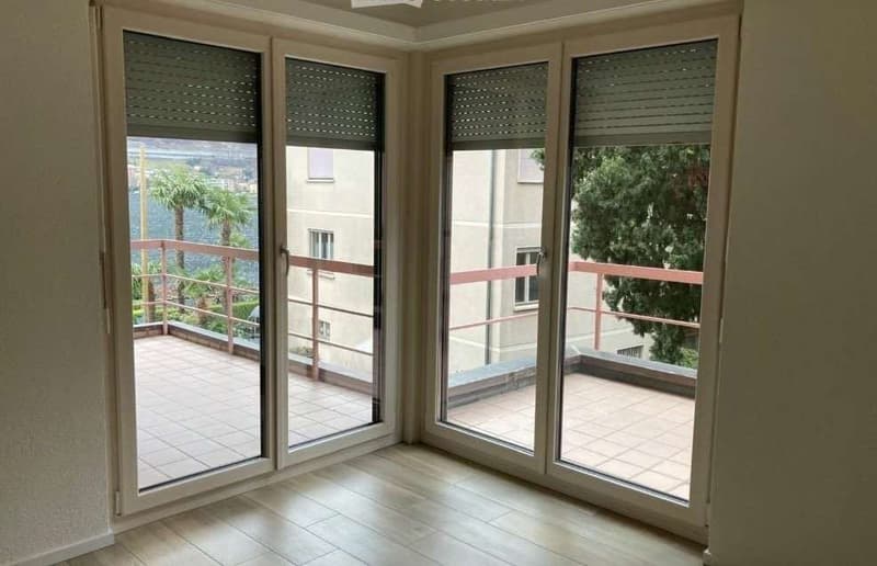 RIVA SAN VITALE: GRAZIOSO 2.5 LOC. FRONTE LAGO (8)