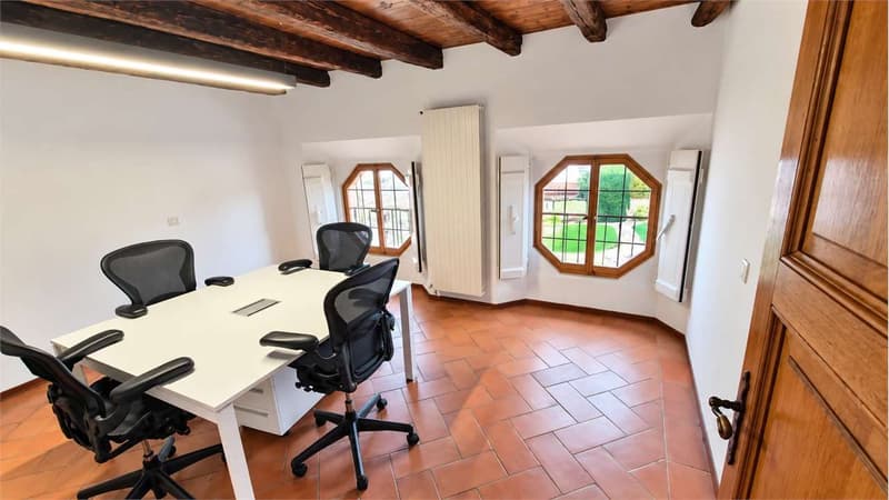 MENDRISIO CENTRO: PRESTIGIOSO UFFICIO AL PALAZZO POLLINI (5)