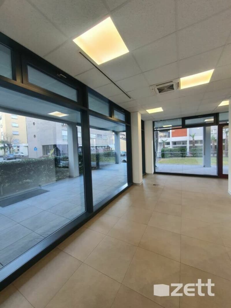 Commercial space on the ground floor (approx. 80 sqm) - Lugano USI area - Residenza Agorà (4)