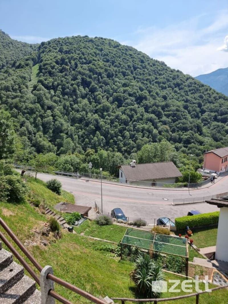 Einfamilienhaus 4.5 Zimmer mit großem Garten in Medeglia (19)