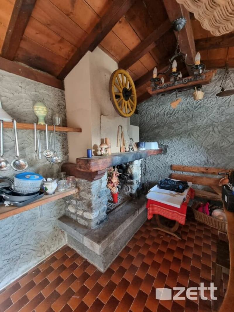 Einfamilienhaus 4.5 Zimmer mit großem Garten in Medeglia (11)