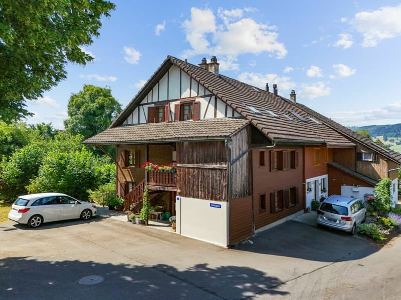 6 ZIMMER EINFAMILIENHAUS EINSEITIG ANGEBAUT (1)