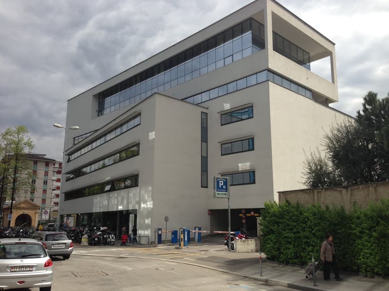 Bureau de prestige au centre de Lugano (2)
