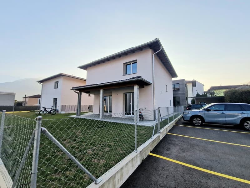 VENDESI A CUGNASCO - NUOVA CASA UNIFAMILIARE DI 5.5 LOCALI IN ZONA TRANQUILLA (5)