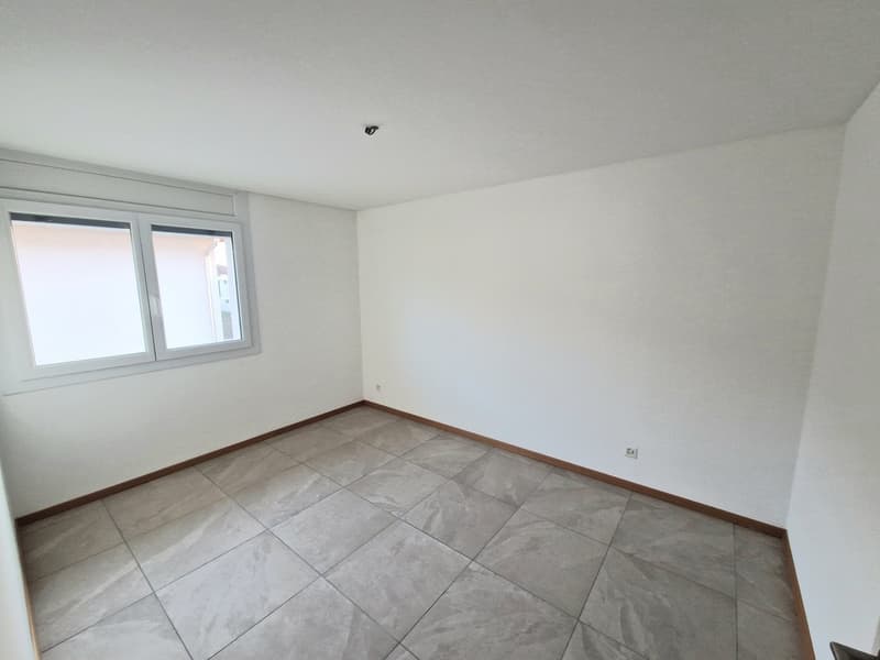 VENDESI A CUGNASCO - NUOVA CASA UNIFAMILIARE DI 5.5 LOCALI IN ZONA TRANQUILLA (9)