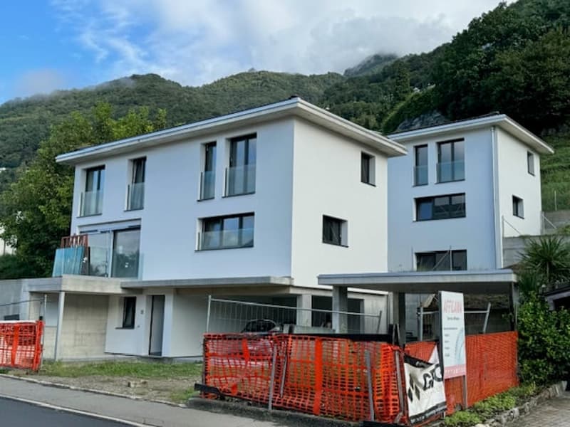 VENDESI A CUGNASCO - NUOVA CASA UNIFAMILIARE 4.5 LOCALI (2)