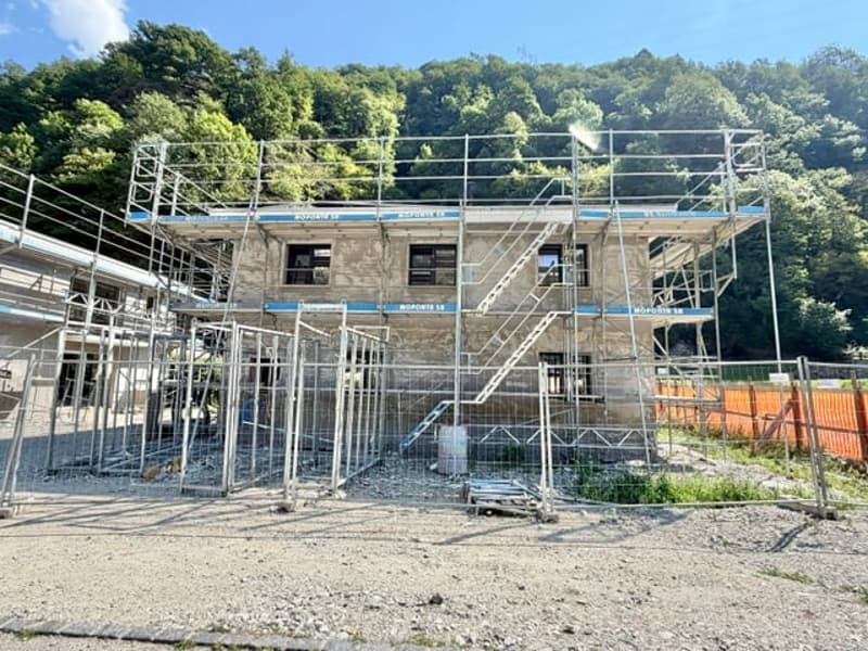 Verkauf in Bignasco - Neues Einfamilienhaus mit 5,5 Zimmern und privatem Garten Cevio (2)