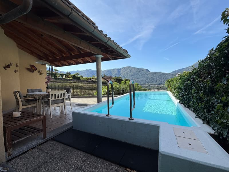 VENDESI A CUGNASCO - Bella casa unifamiliare di 5.5 loc. in buonissimo stato - Schönes 5.5 Zi.-Haus (4)