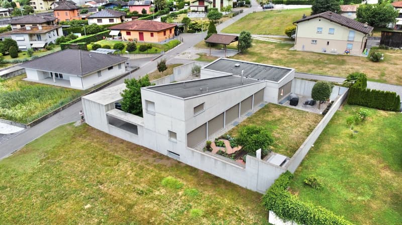 Moderne und geräumige 5.5-Zimmer-Villa in ruhiger Lage in Cresciano (16)