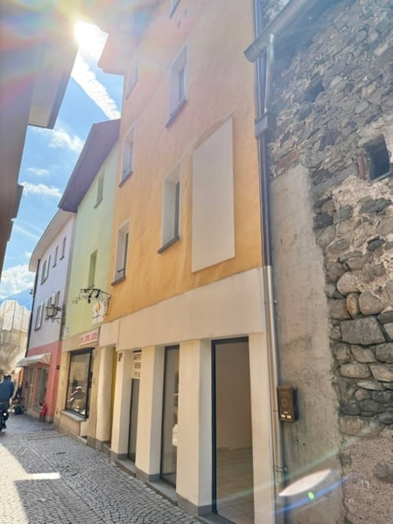 Verkauf im Dorf Ascona - Charmantes Geschäft mit Innenhof (5)